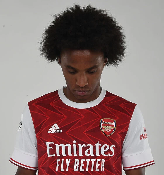Arsenal First Team 2020-21: Willian's Arrival at London Colney