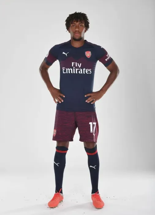 Framed Print : Arsenal First Team: Alex Iwobi at 2018 / 19 Photo Call Framed Print : Arsenal First Team: Alex Iwobi at 2018 / 19 Photo Call