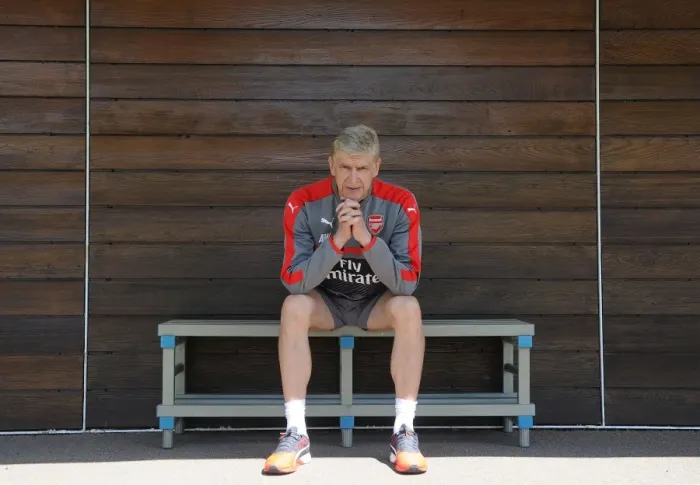 Framed Print : Arsenal First Team and Arsene Wenger at 2016-17 Photocall