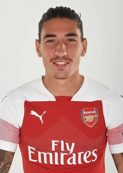 Arsenal First Team: Hector Bellerin at 2018 / 19 Photo Call