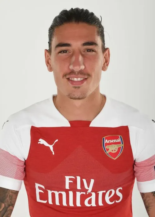 Framed Print : Arsenal First Team: Hector Bellerin at 2018 / 19 Photo Call Framed Print : Arsenal First Team: Hector Bellerin at 2018 / 19 Photo Call