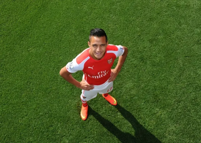 Framed Print : Arsenal First Team: Introducing Alexis Sanchez at Emirates Stadium (2014)