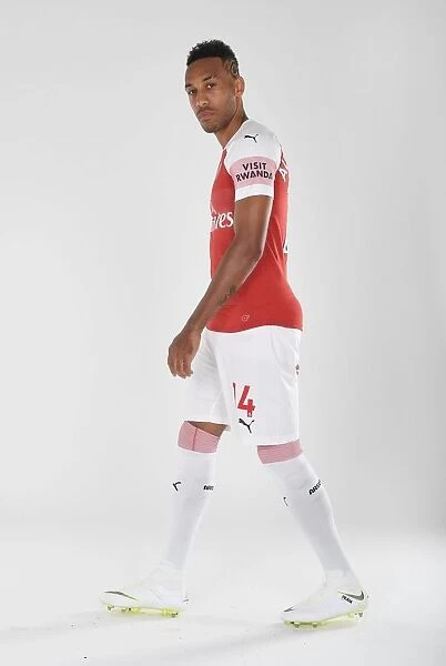 Arsenal First Team: Pierre-Emerick Aubameyang at 2018 / 19 Photo-call