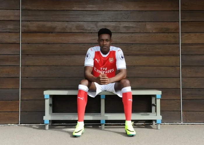 Framed Print : Arsenal Football Club: 2016-17 Season - Danny Welbeck at Training Framed Print : Arsenal Football Club: 2016-17 Season - Danny Welbeck at Training