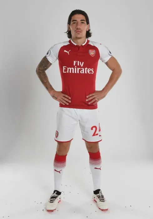 Framed Print : Arsenal Football Club 2017-18: Hector Bellerin's Portrait Framed Print : Arsenal Football Club 2017-18: Hector Bellerin's Portrait