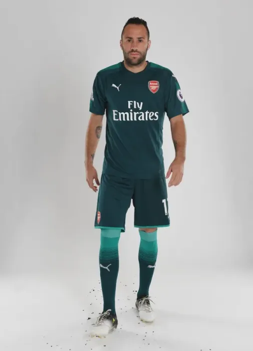 Framed Print : Arsenal Football Club 2017-18 Team: David Ospina at Team Photocall Framed Print : Arsenal Football Club 2017-18 Team: David Ospina at Team Photocall