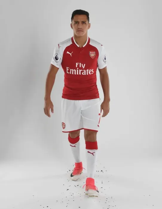 Framed Print : Arsenal Football Club 2017-18 Team Photocall with Alexis Sanchez
