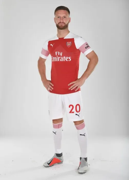 Framed Print : Arsenal Football Club: 2018 / 19 First Team - Shkodran Mustafi at Photo Call Framed Print : Arsenal Football Club: 2018 / 19 First Team - Shkodran Mustafi at Photo Call