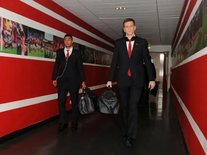 Framed Print : Arsenal Football Club: Serge Gnabry and Wojciech Szczesny Approaching Emirates Stadium for Arsenal v Marseille, UEFA Champions League (2013) Framed Print : Arsenal Football Club: Serge Gnabry and Wojciech Szczesny Approaching Emirates Stadium for Arsenal v Marseille, UEFA Champions League (2013)