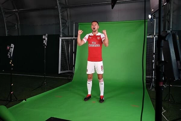 Arsenal Football Club: Aaron Ramsey at 2018 / 19 First Team Photo Call