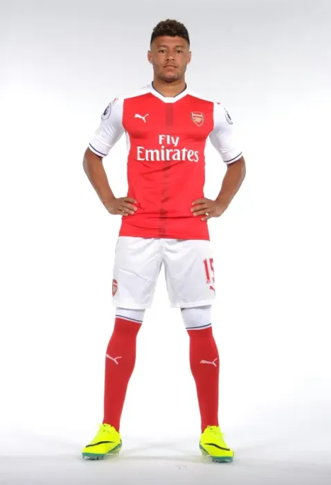 Framed Print : Arsenal Football Club: Alex Oxlade-Chamberlain at 2016-17 First Team Photoshoot
