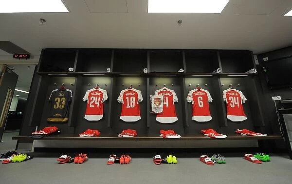 Arsenal Football Club: Gearing Up for the FA Community Shield Battle against Chelsea (2015-16)