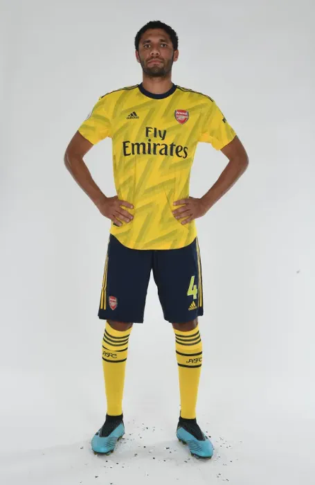 Framed Print : Arsenal Football Club: Mo Elneny at Arsenal's 2019-2020 Pre-Season Training
