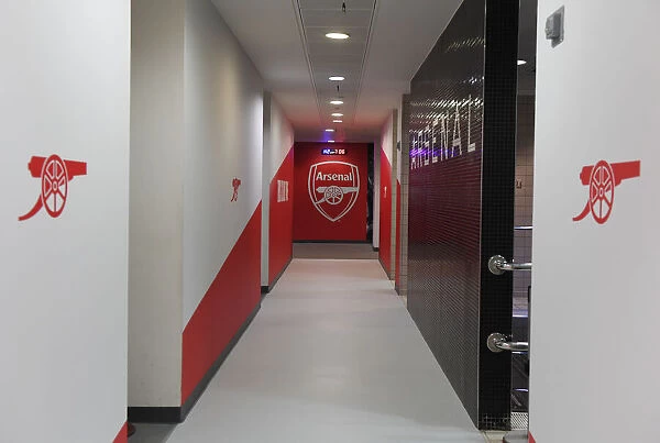 Arsenal Football Club: Pre-Match Focus in the Changing Room before Arsenal vs Crystal Palace (2021-22 Premier League)