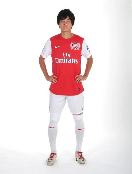 Arsenal Football Club: Ryo Miyaichi Unveiled at Emirates Stadium
