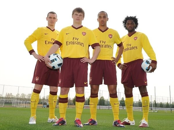 Arsenal Four: Vermaelen, Arshavin, Walcott, Song in New Away Kit