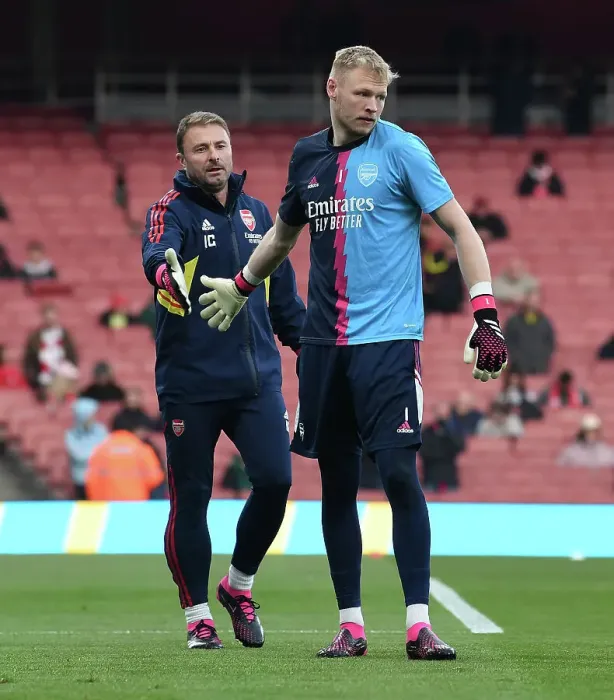 Framed Print : Arsenal Goalkeeping Coach Inaki Cana Prepares Aaron Ramsdale Ahead of Arsenal v Southampton Premier League Clash Framed Print : Arsenal Goalkeeping Coach Inaki Cana Prepares Aaron Ramsdale Ahead of Arsenal v Southampton Premier League Clash