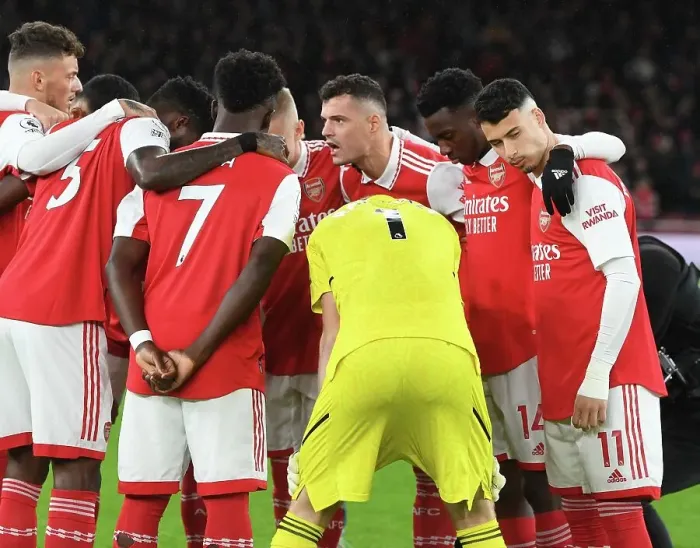 Framed Print : Arsenal: Granit Xhaka Rallies Team Before Arsenal v Newcastle United (2022-23)