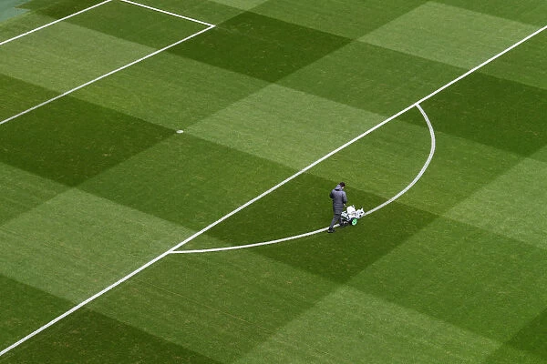 Arsenal Groundsman: Preparing the Emirates Pitch for Arsenal vs Manchester United (FA Cup)