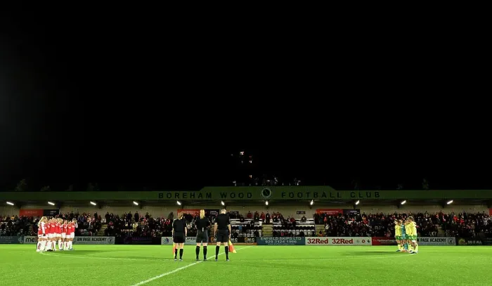 Framed Print : Arsenal Honors Armistice Day with Minute Silence vs. Bristol City (FA Women's Continental Tyres League Cup, 2023-24) Framed Print : Arsenal Honors Armistice Day with Minute Silence vs. Bristol City (FA Women's Continental Tyres League Cup, 2023-24)