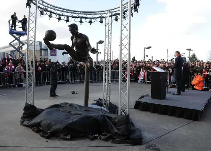 Framed Print : Arsenal Honors Dennis Bergkamp with Statue Unveiling Framed Print : Arsenal Honors Dennis Bergkamp with Statue Unveiling