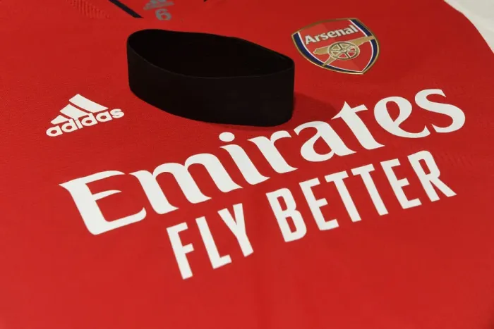 Framed Print : Arsenal Honors Late Chief Scout Steve Rowley with Black Armbands vs. Chelsea