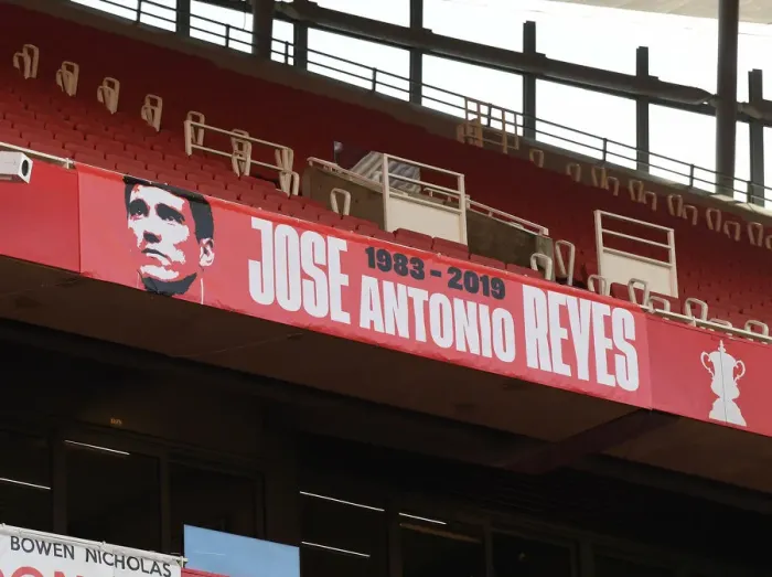 Framed Print : Arsenal Honors Late Jose Antonio Reyes with Emotional Tribute vs Crystal Palace