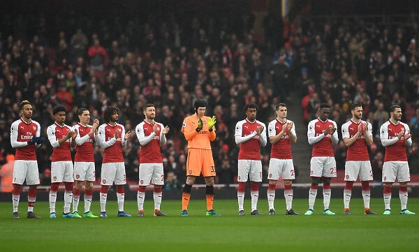 Arsenal Honors Late Ray Wilkins with Minutes Applause vs Southampton, 2018