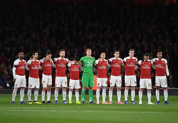 Arsenal Honors Leicester City Chairman with Minutes Silence vs. Liverpool (2018-19)