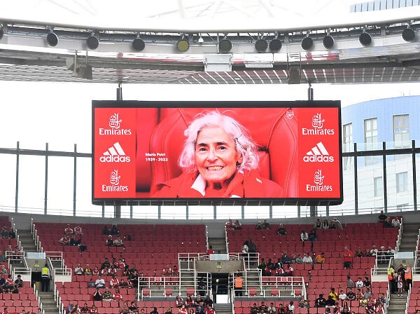 Arsenal Honors Maria Petri Before Arsenal v Sevilla Pre-Season Friendly at Emirates Stadium