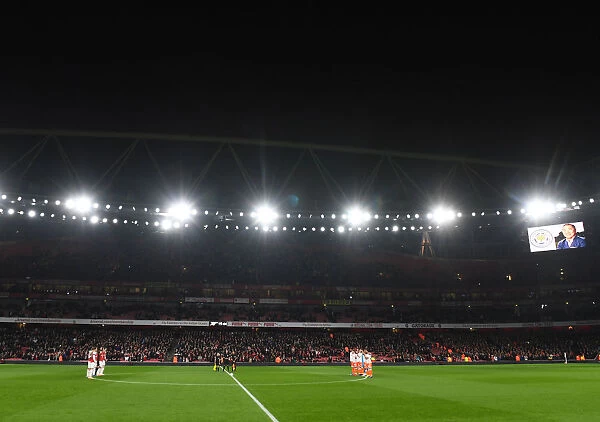 Arsenal Honors Vichai Sirvaddhanaprabha in Silence during Carabao Cup Match against Blackpool