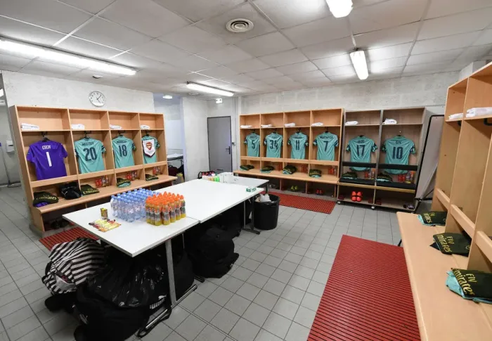 Framed Print : Arsenal in the Huddle: Pre-Match Huddle in Stade Rennais's Stadium before UEFA Europa League Clash Framed Print : Arsenal in the Huddle: Pre-Match Huddle in Stade Rennais's Stadium before UEFA Europa League Clash