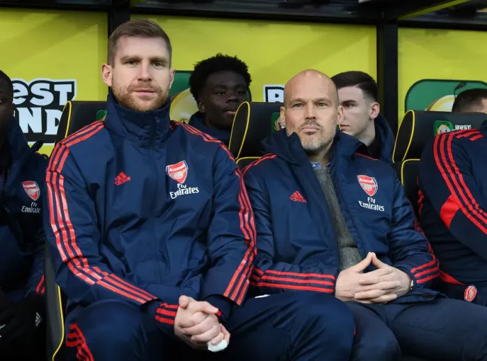 Framed Print : Arsenal Interim Coaches Freddie Ljungberg and Per Mertesacker Before Norwich City Match, 2019-20 Premier League