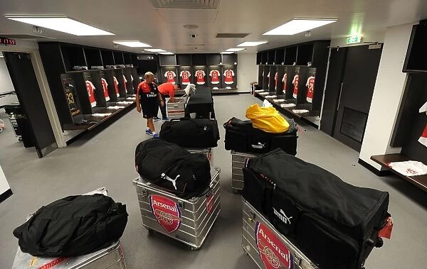 Arsenal Kit Preparation: Arsenal FC's Vic and Paul Akers Ready the Gunners Uniforms for Chelsea Clash at Wembley Stadium (FA Community Shield 2015-16)