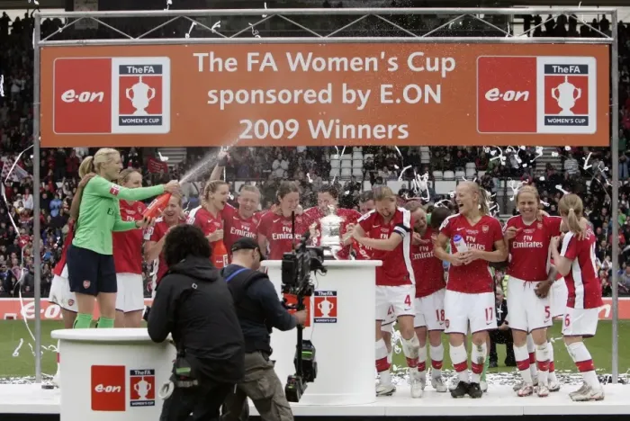 Framed Print : Arsenal Ladies Celebrate Framed Print : Arsenal Ladies Celebrate