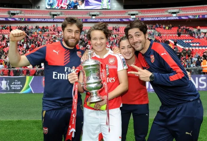 Framed Print : Arsenal Ladies Celebrate FA Cup Victory: Katie McCabe, Josephine Henning, and Assistant Manager Jose Elena Lift the Trophy