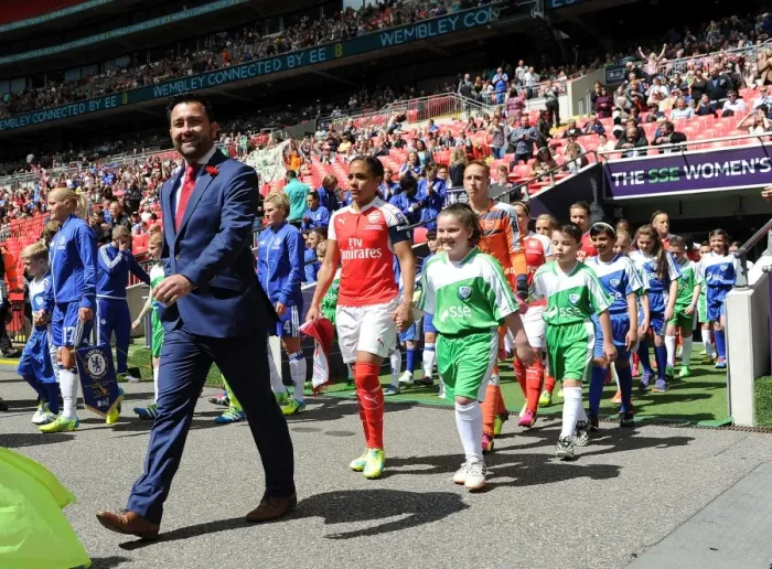 Framed Print : Arsenal Ladies and Chelsea Ladies Face Off in FA Cup Final 2016: Pedro Martinez Losa and Alex Scott Lead the Teams