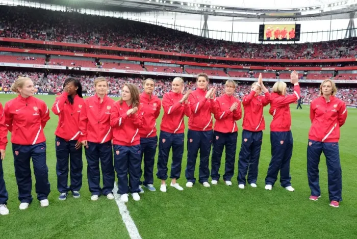 Framed Print : The Arsenal Ladies claps the fans at half time. Arsenal 1: 0 Swansea City Framed Print : The Arsenal Ladies claps the fans at half time. Arsenal 1: 0 Swansea City