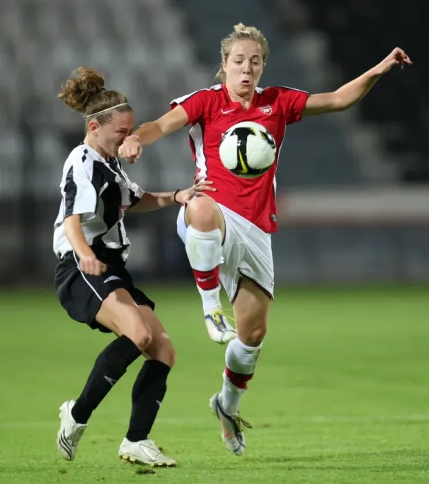 Framed Print : Arsenal Ladies Crush PAOK: Gemma Davison and Ekaterina Spiro Shine in Historic 9-0 UEFA Champions League Victory