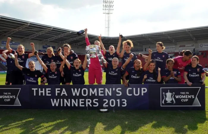 Framed Print : Arsenal Ladies with the FA Cup Trophy. Arsenal Ladies 3: 0 Bristol Academy. Womens FA Cup Final