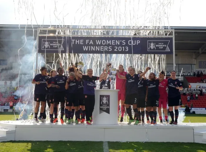 Framed Print : Arsenal Ladies Lift FA Womens Cup after Victory over Bristol Academy Framed Print : Arsenal Ladies Lift FA Womens Cup after Victory over Bristol Academy