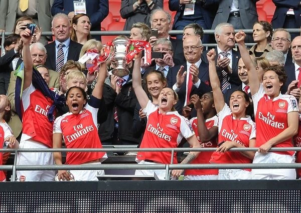 Arsenal Ladies Triumph over Chelsea: FA Cup Victory at Wembley Stadium (2016)