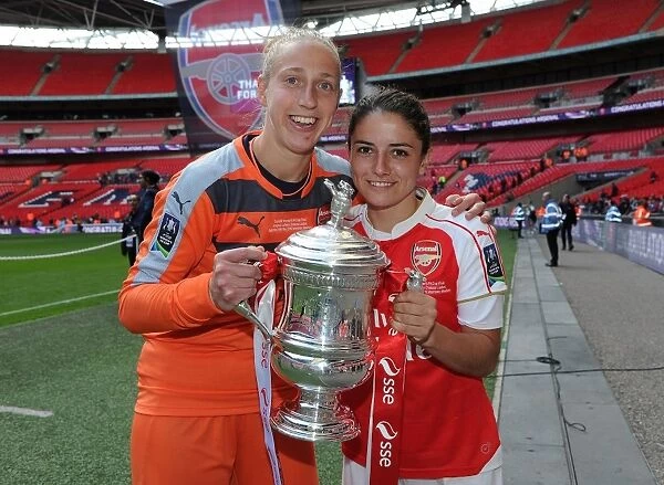 Arsenal Ladies Triumph in FA Cup Final: Van Veenendaal and van de Donk with the Trophy