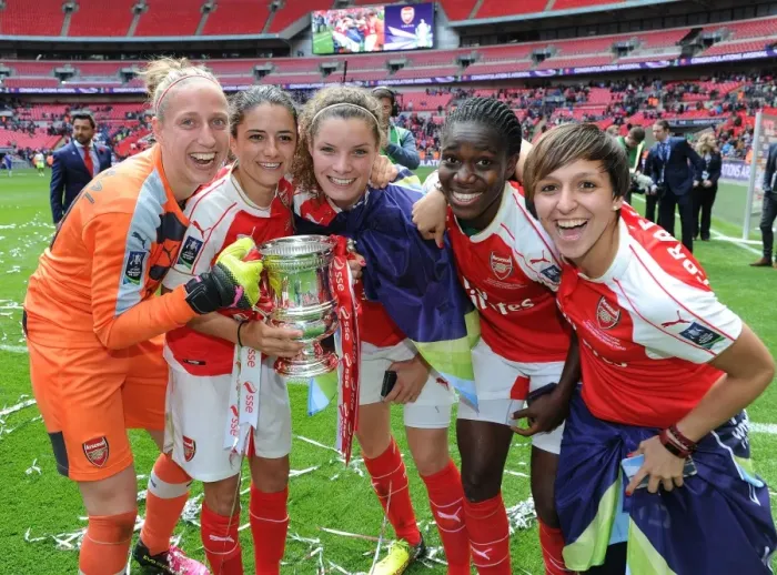 Framed Print : Arsenal Ladies Triumph in FA Cup Final: Van Veenendaal, van de Donk, Janssen, Oshoala, and Corredera Celebrate Victory