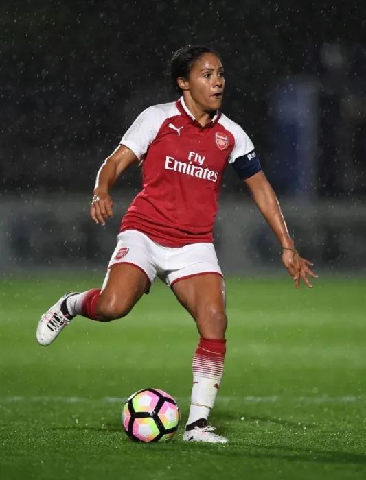 Framed Print : Arsenal Ladies v Everton Ladies - Pre Season Friendly