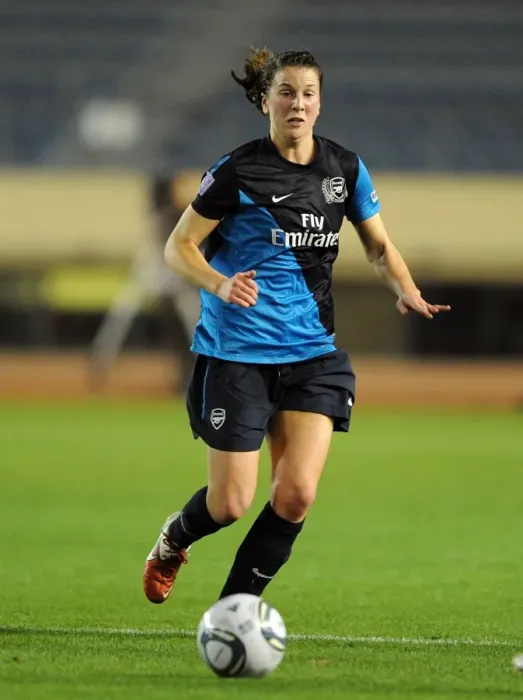 Framed Print : Arsenal Ladies vs INAC Kobe: Niamh Fahey's Thrilling Performance in the 1-1 Charity Draw at Nishigaoka Stadium, Tokyo