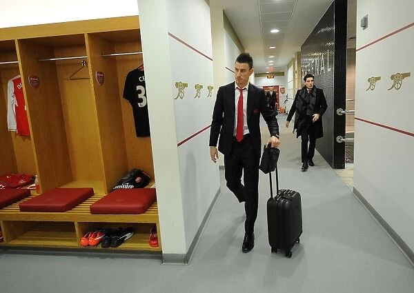 Arsenal: Laurent Koscielny in the Home Changing Room before Arsenal vs AFC Bournemouth (2016 / 17)