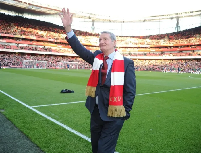 Framed Print : Arsenal Legend Frank McLintock at Arsenal vs. Everton, Premier League 2011-12 Framed Print : Arsenal Legend Frank McLintock at Arsenal vs. Everton, Premier League 2011-12