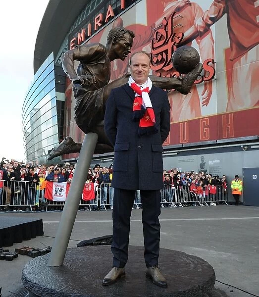 Arsenal Legends: Dennis Bergkamp's Statue Unveiling at Emirates Stadium against Sunderland