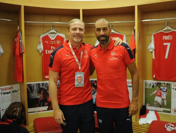 Framed Print : Arsenal Legends: Petit and Pires Reunite for Epic Showdown Against Milan Glorie Framed Print : Arsenal Legends: Petit and Pires Reunite for Epic Showdown Against Milan Glorie